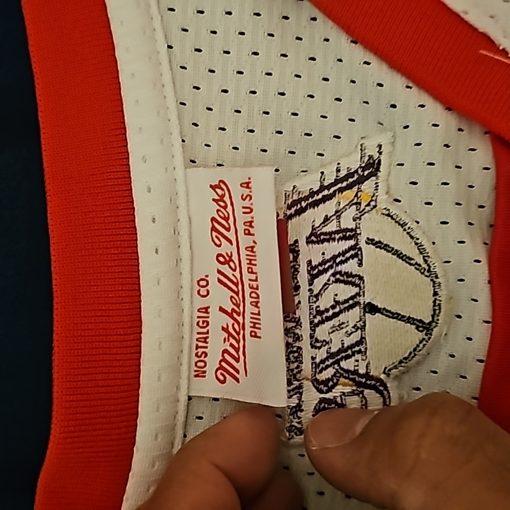 Basketball jersey - Picture 4 of 5
